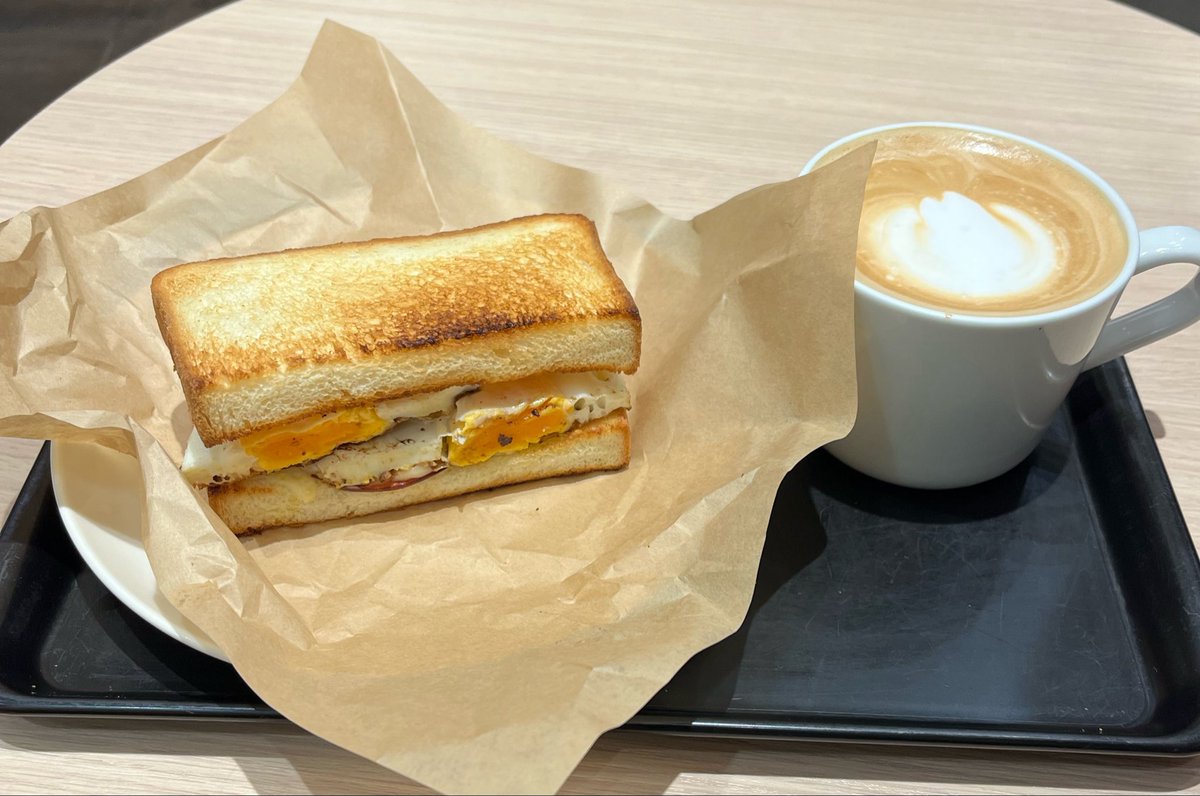 galactic__force's tweet photo. ドリンクセットで680円☕️
手作りなのが美味しいです🥪 https://t.co/ijkNlRQUDX