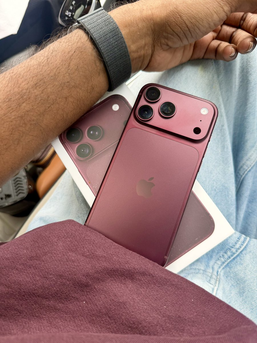Gaddamvaasu's tweet photo. ఇది నా కోసం కాదు… మీ కోసం ❤️‍🔥

Proud moment! 🥹❤️ I’m incredibly happy to be the first person in Andhra Pradesh & Telangana to get the Burgundy iPhone 18 Pro Max in India! 🇮🇳📱

For me, creating content is not just a job… it’s a passion. And when it comes to bringing the latest tech to you, I can go to any extent. 🔥

మీ కోసం ఎంత దూరమైనా వెళ్తా… ఎంత కష్టమైనా పడతా… Because YOU are the reason behind everything I do. ❤️

Every view, every like, every comment and every subscriber gives me the motivation to push myself further. 🙏❤️

This one is for my VaasuTechVlogs family! 🫶🏻

And just to be clear — this is NOT a sponsored post. I purchased this myself because I wanted to bring you the experience as early as possible. ❤️‍🔥

Burgundy looks absolutely CRAZY! 😍🔥

What do you think about this colour? 👇🏻

#iPhone18ProMax #iPhone18Pro #iPhone18 #BurgundyiPhone #Apple #AppleIndia #iPhone #iPhoneIndia #VaasuTechVlogs #TeluguTech #TeluguTechie #TechCreator #TechInfluencer #APTech #TelanganaTech #Hyderabad #AppleFan #iPhoneProMax #TechReels #TechNews
