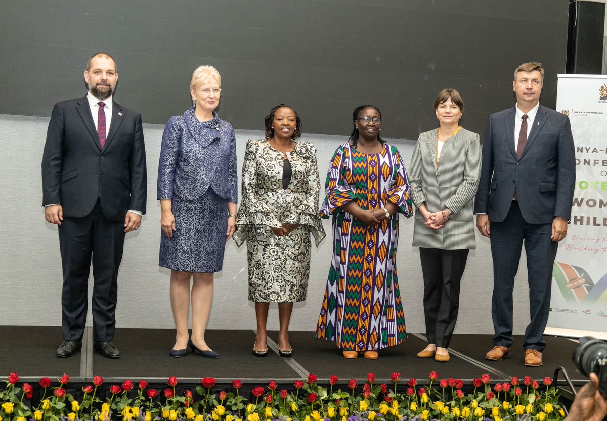 EUAmbKenya's tweet photo. Komesha ukatili dhidi ya wanawake
#EndGBV

Conference against GBV hosted by First Lady and Embassy of Romania

Team Europe supports fight against gender-based violence duniani kote

🇷🇴🫱🏻‍🫲🏾🇰🇪
🇰🇪🫱🏾‍🫲🏻🇪🇺 https://t.co/HKOZa8P9yp