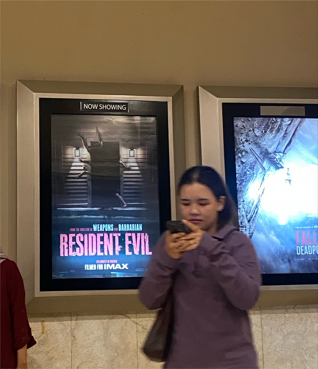m4tisuri's tweet photo. Reaksi q setelah menonton film ini dan melihat gadis q https://t.co/L6wjD1ji3f