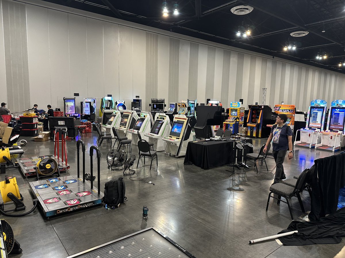 na_gamesaru's tweet photo. Setup mostly done for @AnthroSocal, cya all tomorrow! https://t.co/bgkiMWJqk4
