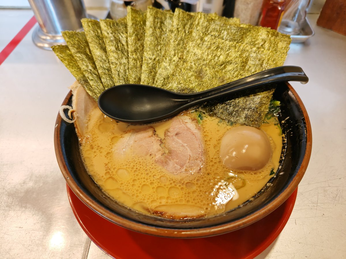 SlopePi's tweet photo. お昼🍜🥟 https://t.co/Lj6CkUsbUf