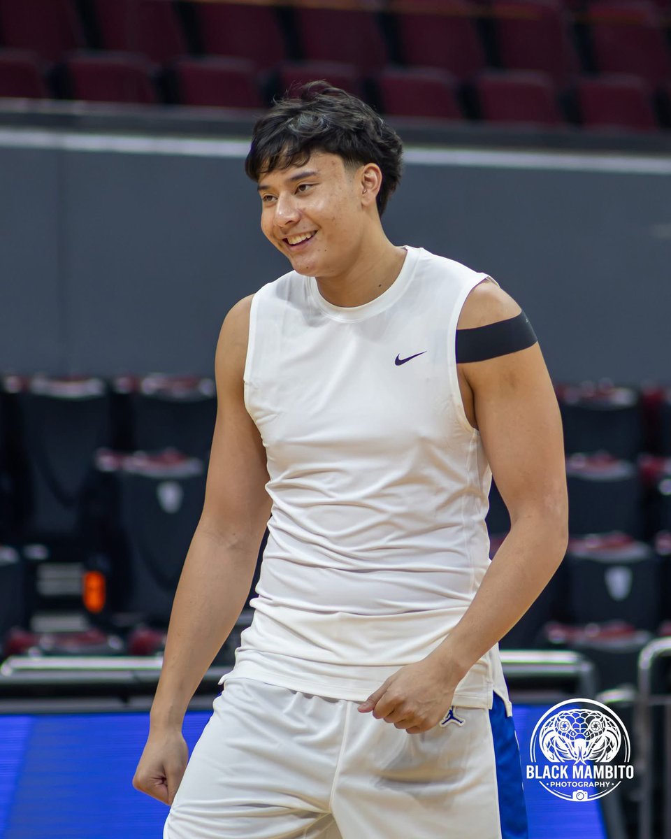 volleybagan's tweet photo. he chunky 🤏🏻 https://t.co/3BLdCMAS6o