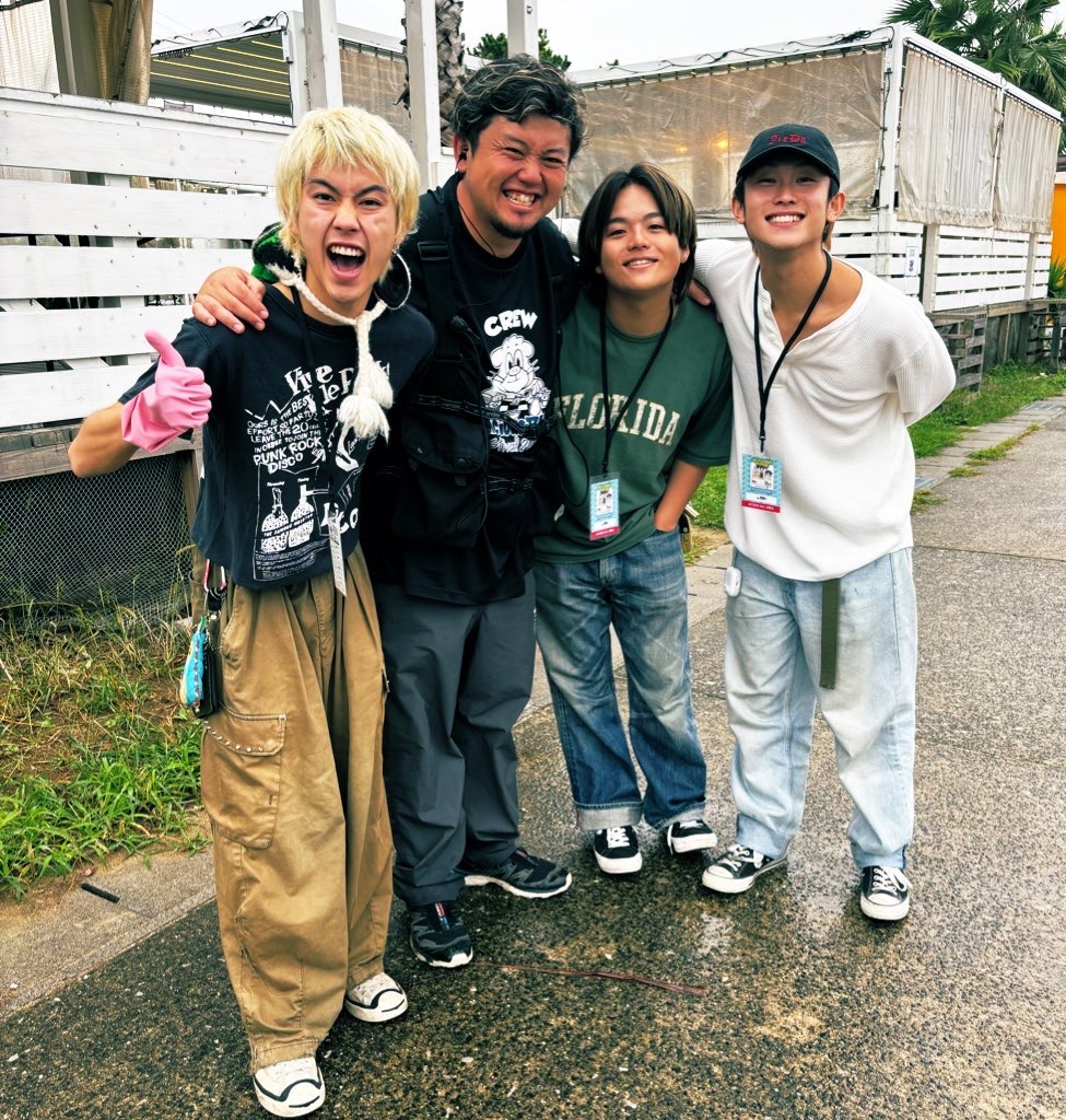 okuba_010101's tweet photo. 【デブフェス、タイテ解禁！】

10月17日(土)愛知 常滑りんくうビーチ

DElicious BUns FESTIVAL 2026

the奥歯'sは14:55から！

チケットはこちらから！
https://t.co/NNiY9kFhSx https://t.co/TWXUsT3X4o