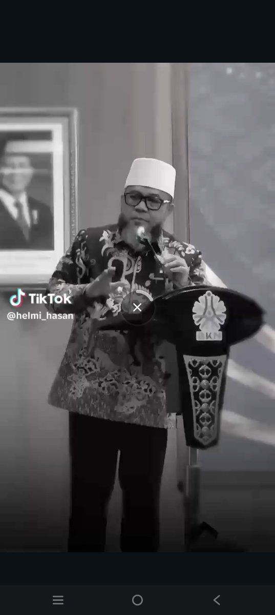 NSusanti80's tweet photo. Klarifikasi dari Gubernur Bengkulu, soal isu viral BBM langka, solat taubat.
Budayakan literasi digital biar tidak gampang kemakan clickbait.
klarifikasi asli dari Pak Helmi Hasan.
#BengkuluBumiMerahPutih
#GubernurBengkulu #HelmiHasan
#Klarifikasi #LiterasiDigital https://t.co/Kcbqs9tCHr