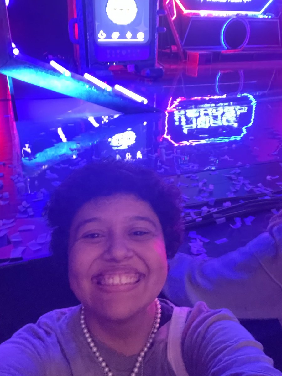 littletyio's tweet photo. Don’t love the way I look here but hard launch tour you were so amazing thank you to everyone who chatted with me yall were amazing 💜💜💜 #hltspoilers https://t.co/qEocknONm5