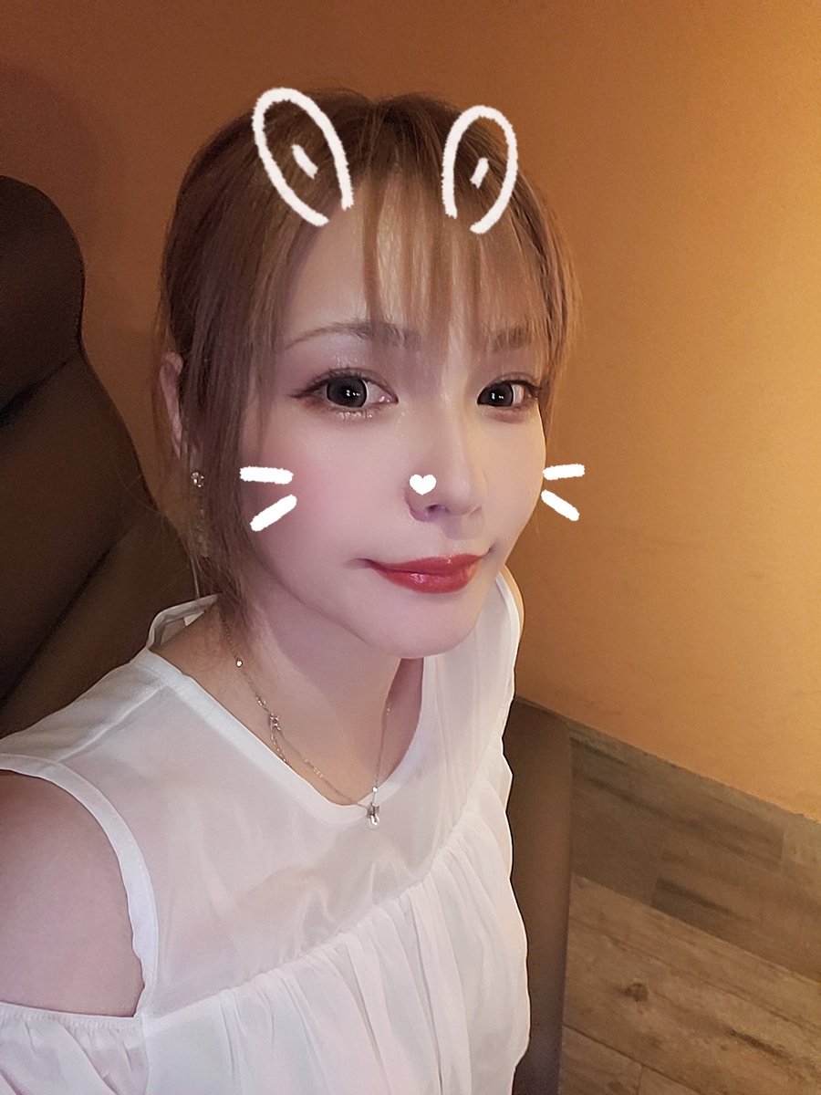 saawachan's tweet photo. 元気に出勤💕
#昼キャバ
#久米川 https://t.co/I23sqpCfHA