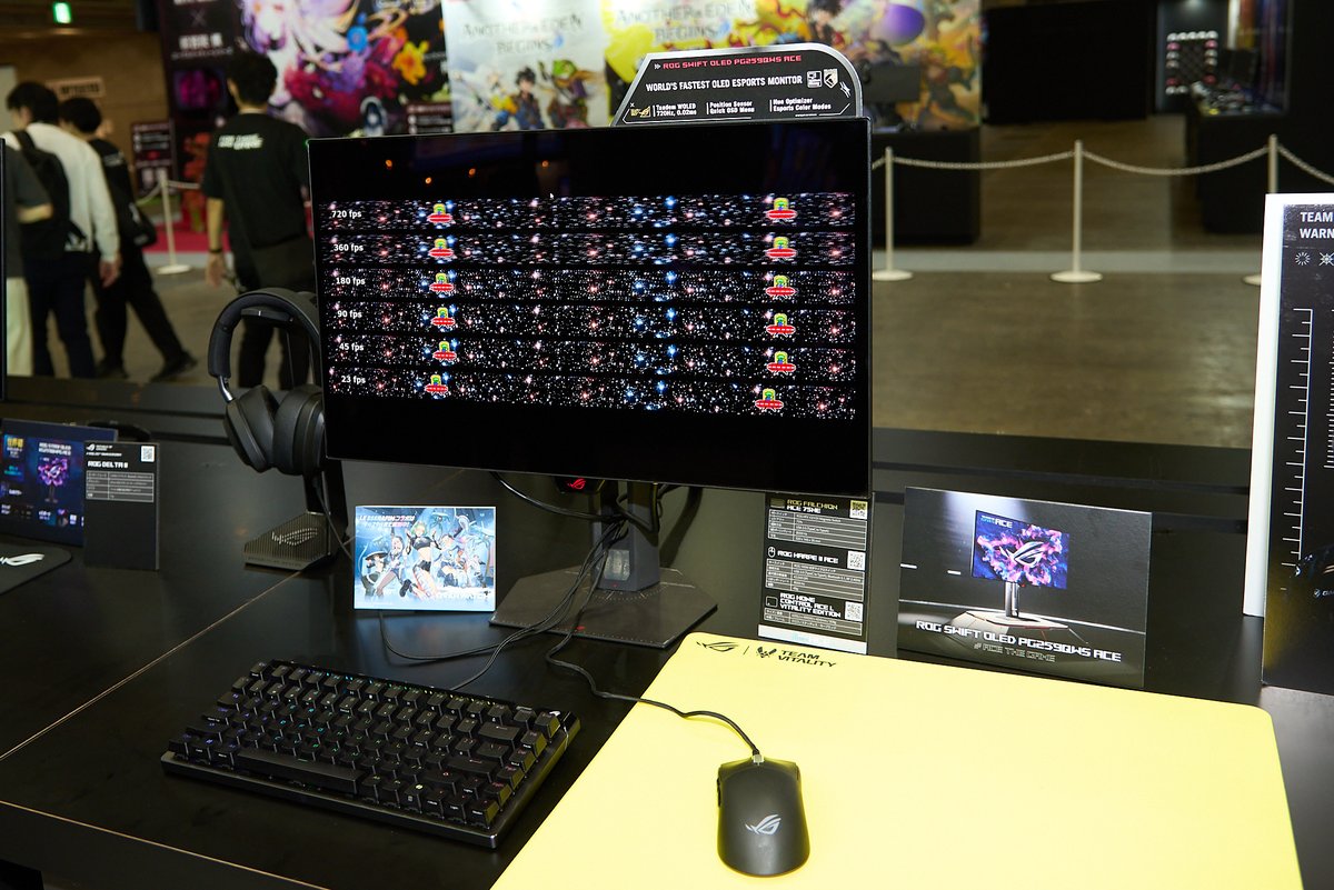 eSportsWorld_'s tweet photo. 【TGS2026情報】
ROG 20周年仕様のASUSブースをレポート🎮

🖥️720HzのOLEDモニターを国内初披露
🕹️8Kポーリングレート＆スティック交換対応の新作パッド
✨ペリカン製ケース付きAllyなど金ピカの20周年モデルがズラリ
📍ホール06-N03

https://t.co/H6fLmO1Eyl https://t.co/wkIo587VZM