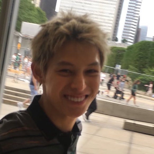 jemeom555's tweet photo. 😻😻😻 https://t.co/LDwUsMK7Co