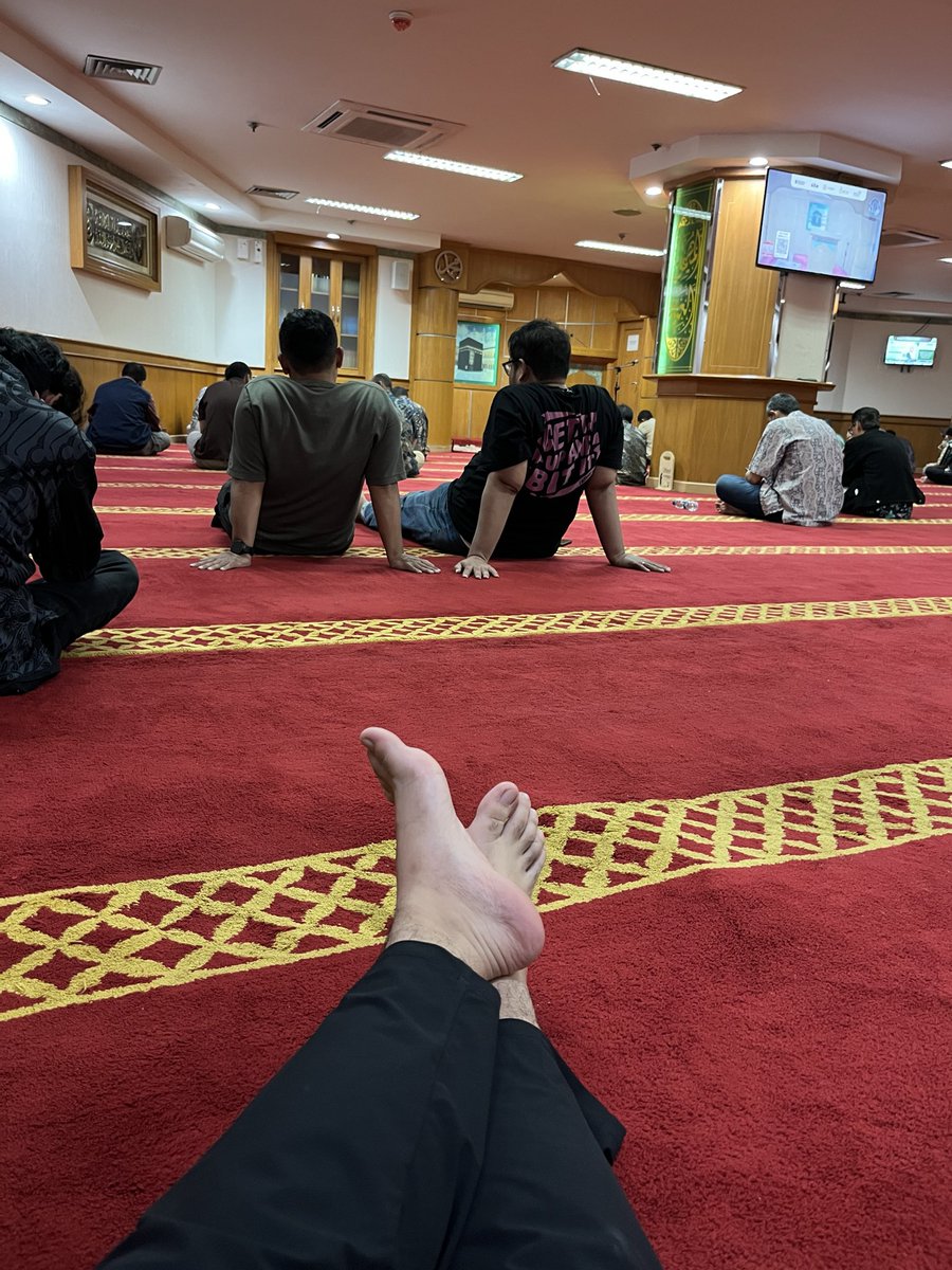 aicejagunk's tweet photo. boleh bawa selimut gak si? https://t.co/NQBUh0dcyv