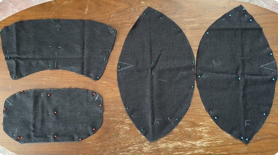 RustungRichard's tweet photo. 〇ステンレス製兜(Burgonet）➞8万円
・競技向け内張りの表布張り替え済み
・欠損部品なし https://t.co/FMRDCkCJei