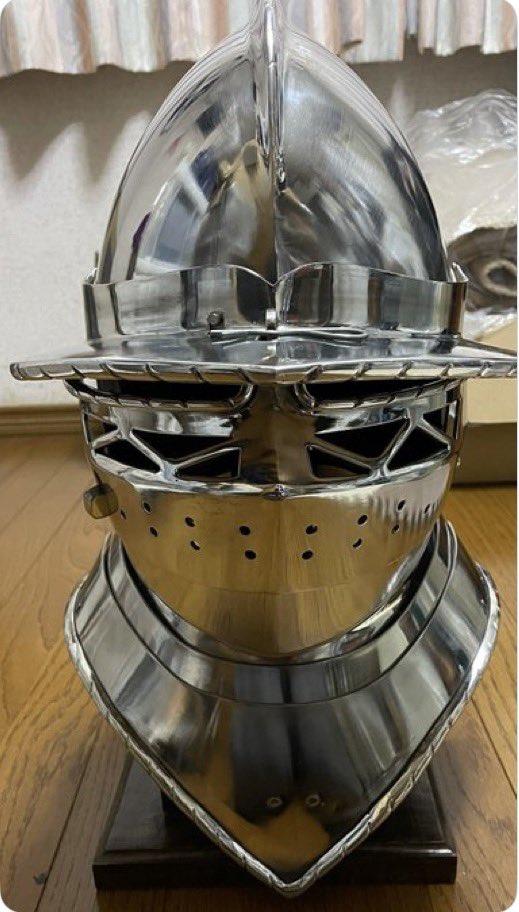 RustungRichard's tweet photo. 〇ステンレス製兜(Burgonet）➞8万円
・競技向け内張りの表布張り替え済み
・欠損部品なし https://t.co/FMRDCkCJei