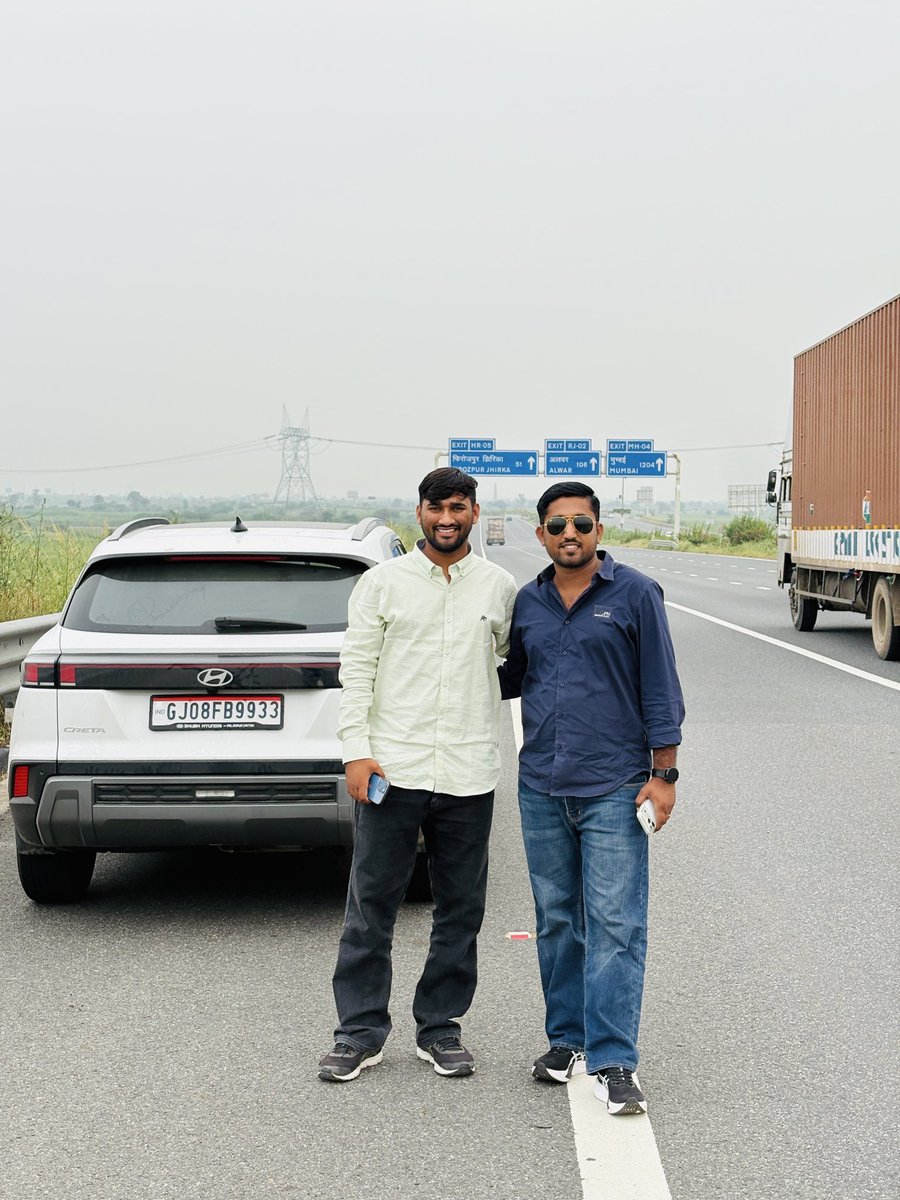 AzharBarmer's tweet photo. #safar https://t.co/TljTEbBdNx