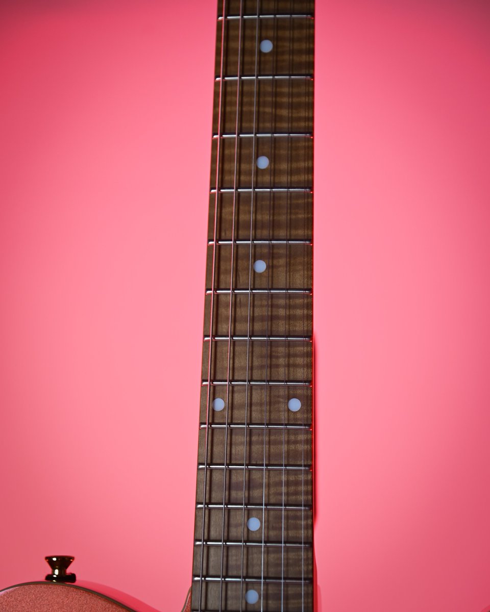 DeviserGuitars's tweet photo. ヨメトオレ Marco氏シグネチャーモデル
「GIN-SUNRISE/RSM」

Marco氏の嗜好を色濃く反映したサウンドと仕様をゼロから追求した一本です✨

https://t.co/VHq4IfU2vm

#Globalシリーズはいいぞ
#Deviser_NowOnSale https://t.co/Ko8tpsnJdp
