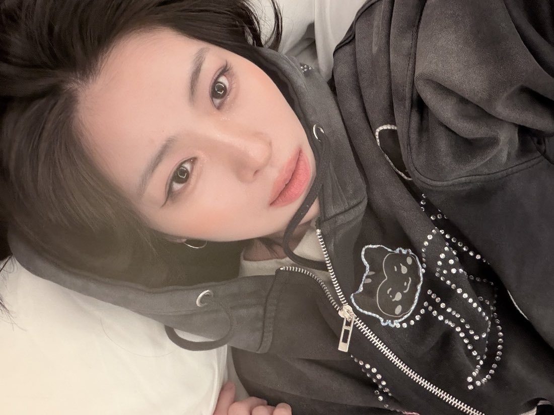 ryujinsapphic_'s tweet photo. https://t.co/nU3iYTi5lk