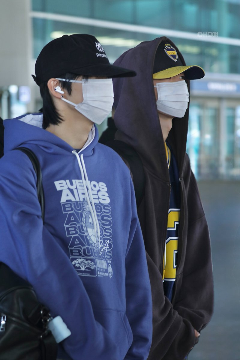 5moya's tweet photo. 260918 ICN ARRIVAL 
#NEXZ #SOGEON #TOMOYA https://t.co/CHS77OYYkH