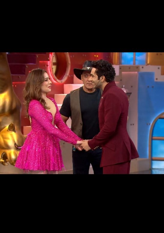 aryan_0_21's tweet photo. Better with each other ❤
#amangandhi : #uditisingh : #amditi : #bb20 : #biggboss20 : #aman : #uditi https://t.co/0DD2pvN2du