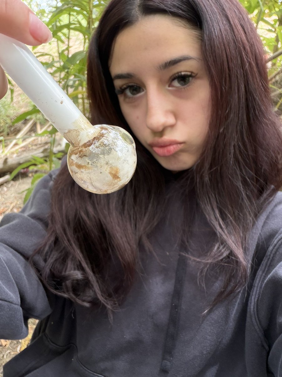 Yeliahvul's tweet photo. Throwback to the first time i tried ice
My face was so fucking fat #meth #drugtwt https://t.co/36hLJvhxS2