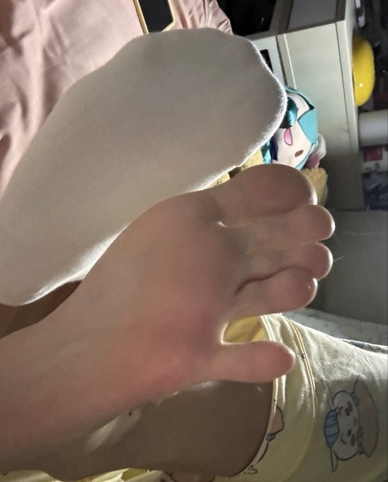 ross_age's tweet photo. 女生被操小穴真的舒服吗？我看片的时候有些女生被操小穴就会舒服的淫叫 有些女生就是看起来很难受说不要 不要 不要了 https://t.co/6RiSJ7PYzJ