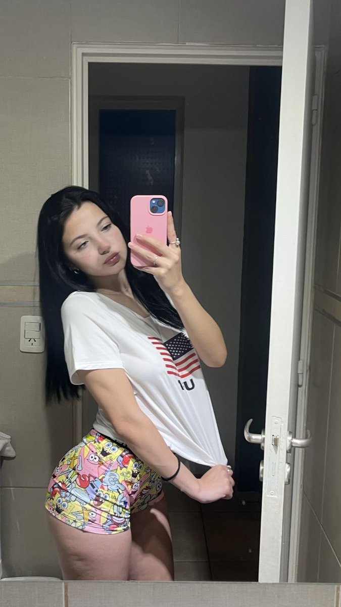 claravancex's tweet photo. the fit is cute....wait till u take them off🫣🫣🫣 https://t.co/ETAvxR98pL