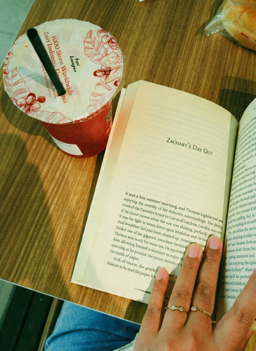 yourfirstpage tweet picture
