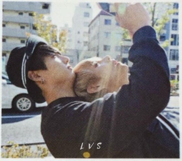 ggukvarbie's tweet photo. Jungkook being the service top is my favourite genre https://t.co/JcnlIdOtfk