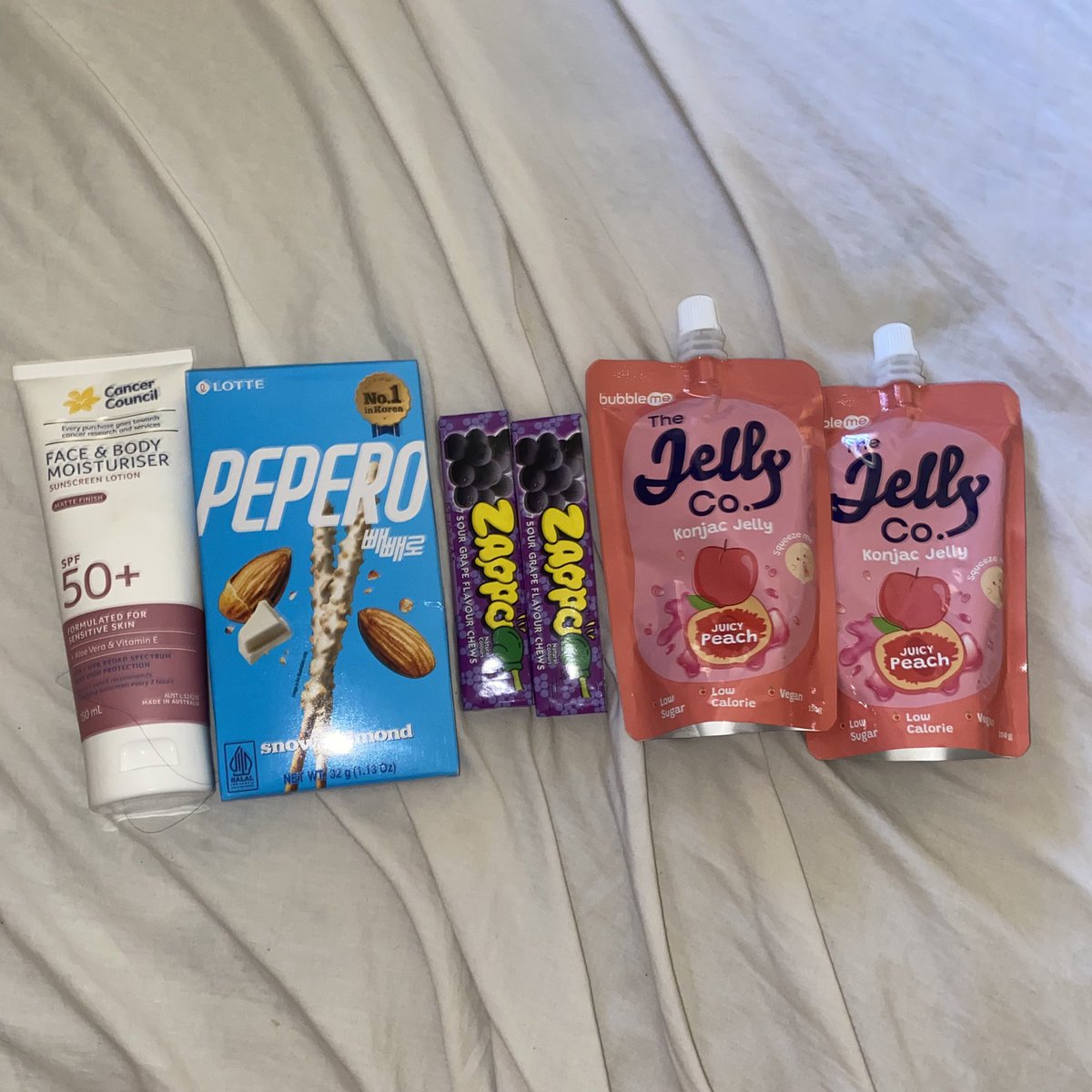 7elora's tweet photo. #kleptotwt tinyy haul today https://t.co/TFptsDJx4r