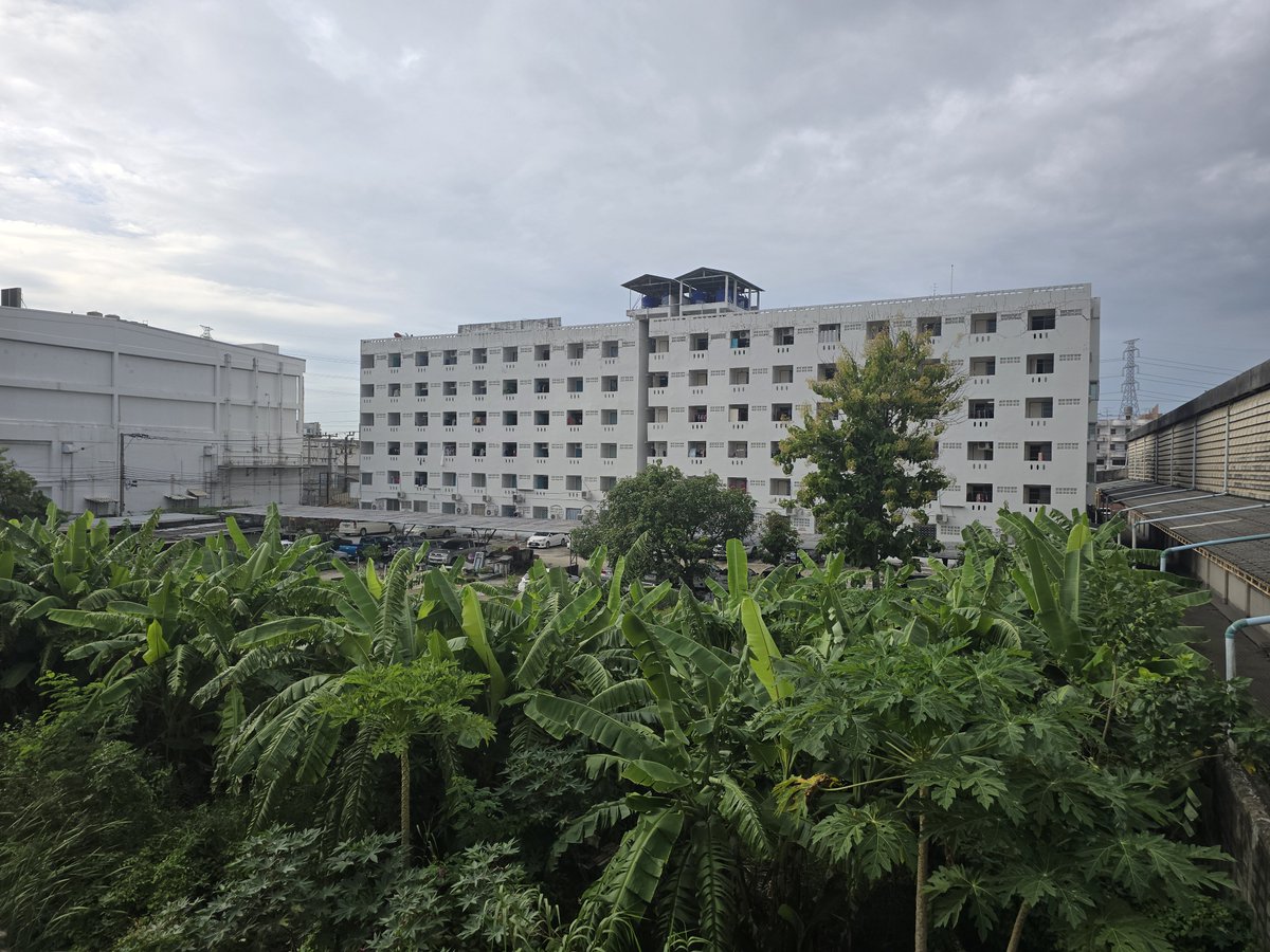 RoxanneLomod4a's tweet photo. เบื่ออ่ะ อากาศแบบนี้ขมุกขมัวเหมือนฝนจะตกแต่ก็ยังไม่ตก ฟ้ามืดครึ้มไม่มีลมพัด ไม่สดชื่นเลย
#สมุทรปราการ #เทพารักษ์ https://t.co/7romLwt1vJ