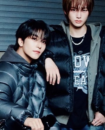 xlofmoment's tweet photo. 브라운브레스 #씬롱 #XINLONG https://t.co/IzbGug75lb