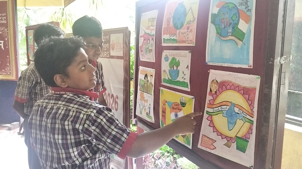 KVFortWilliam's tweet photo. Swachhata pakhwada, Exhibition.
@KVS_HQ 
@kvsrokolkata 
@EduMinOfIndia 
#swachhatapakhwada https://t.co/sLtTS1NUrs
