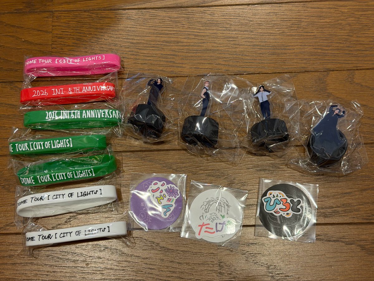 Xd9Hjk's tweet photo. INI CITY OF LIGHTS カプセルトイ ガチャ 交換 買取

譲 : ラバーバンド  佐野 松田 田島 後藤
キャップアクスタ  池﨑 池崎 後藤 佐野 西
ステッカー  許 後藤 西

求 : 買取（定価）
または後藤顔アクキー（比率ご提示ください）

京セラ両日手渡し＞郵送

 #INI買取  #INI交換  #INI譲  #INI求 https://t.co/lN6lYSiiIg