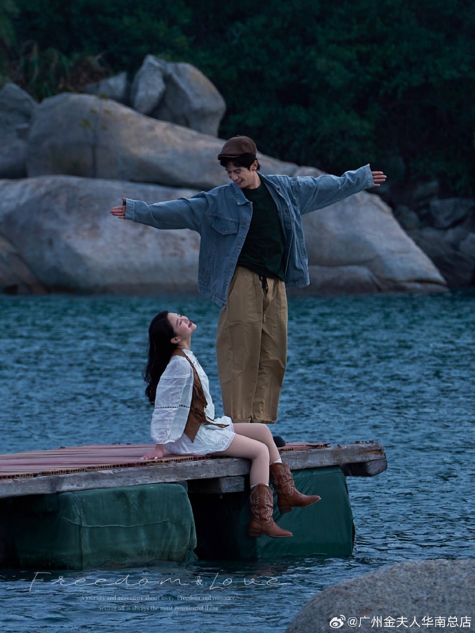 OnkelAlbi's tweet photo. Just finished watching the latest heartwarming indie flick "Sunset Harbor" — the lead's chemistry, the coastal shots, and that final line hit so different. A quiet gem that deserves way more attention! https://t.co/fohPIirD68
