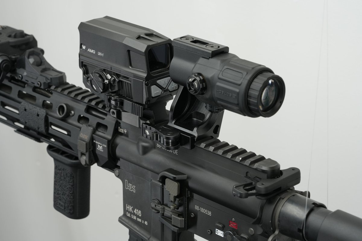 DIVE_airsoft's tweet photo. ／
  BKで統一する重厚カスタム🔥
＼

UMAREX/GHK 
『HK416A5 11inch CO2 GBBR CERAKOTE V3』をセットアップ

全体をBKで統一しHK416らしい重厚感をさらにプラス！

レイルパネルで握りやすさを高めUH-1＋G33で優れた視認性も確保👀

▼ 各種アタッチメントの購入はこちら
https://t.co/Cti4QpEPUC

#サバゲー #エアソフト #DIVE
