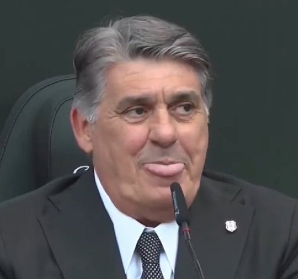 xent_0's tweet photo. Dünkü marsilya maçından sonra bugünün tatlılık https://t.co/G6AnrZp7qY