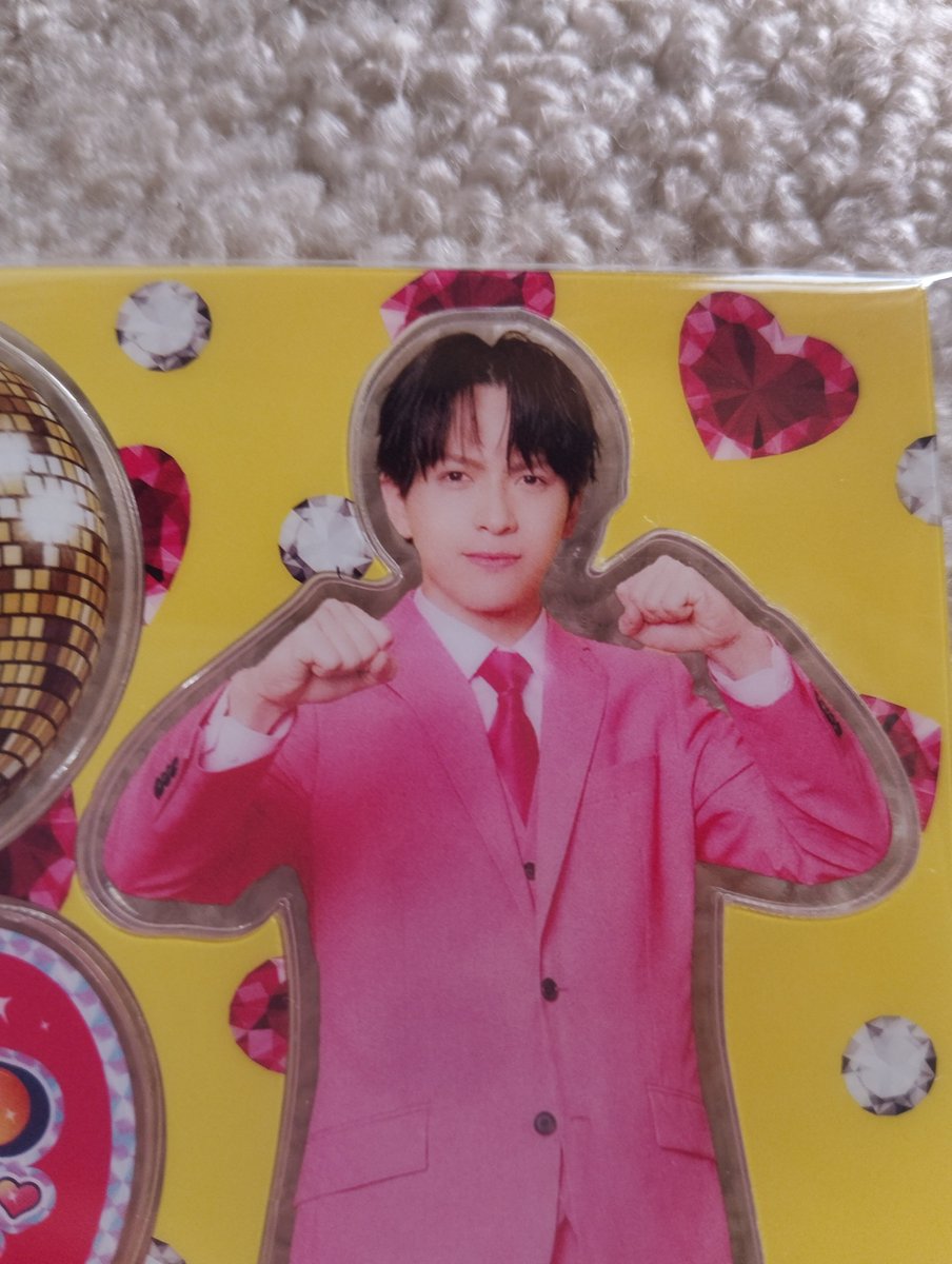EBi_Johnny14's tweet photo. ほんとにすいません
私の目が悪いのでしょうか！！
吉田仁人さんに見えないです😭😭😭

#吉田仁人 #MILK #シャカレボアクスタ https://t.co/YNirePaDEy
