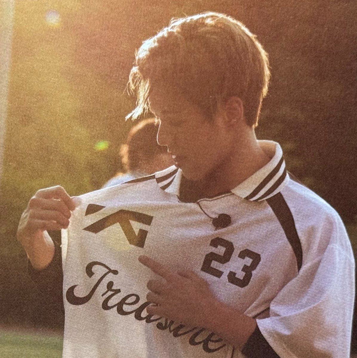 wyoonw's tweet photo. 윤재혁 옆태가 진짜 미친놈임 https://t.co/Scb4RhEzJh