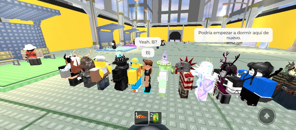 User453540630's tweet photo. Habia gente molestando, metiendose a la fila e incluso me puse a socializar por la espera. Todo por culpa del bug.

#reportbug #RobloxCommunity #roblox20aniversory https://t.co/IoyTZ3wYDL