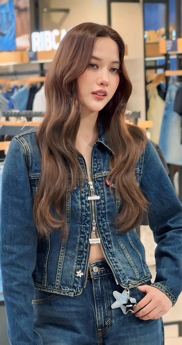 nong_now's tweet photo. นี่คือที่มาของรูปหล่อป่ะ คุณพระ !!

Levi’s x ROSÉ
#LevisTH #LevisXROSÉ
#srchafreen https://t.co/MQKXc4mwlv