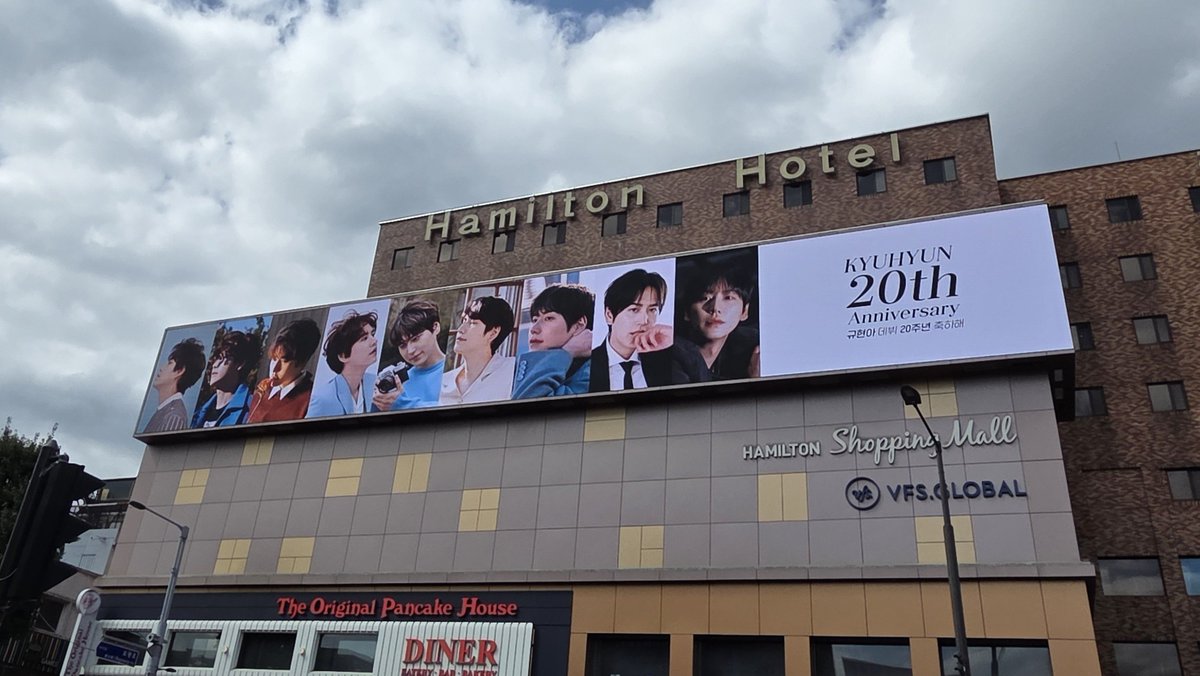 mar2___3's tweet photo. 규현이발견 https://t.co/QR6hWblknz