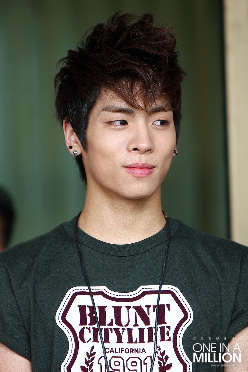 jonghyyun's tweet photo. https://t.co/aLtkvydW3x