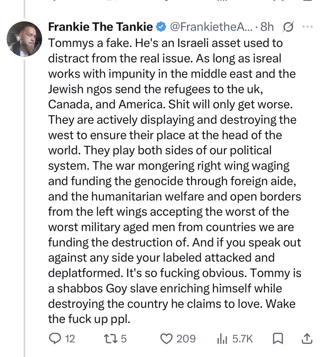 snickers8825's tweet photo. @EdWalker1135683 @calvinrobinson I refer you to this comment, which should open up your brain cells slightly Ed https://t.co/MOkgxue822
