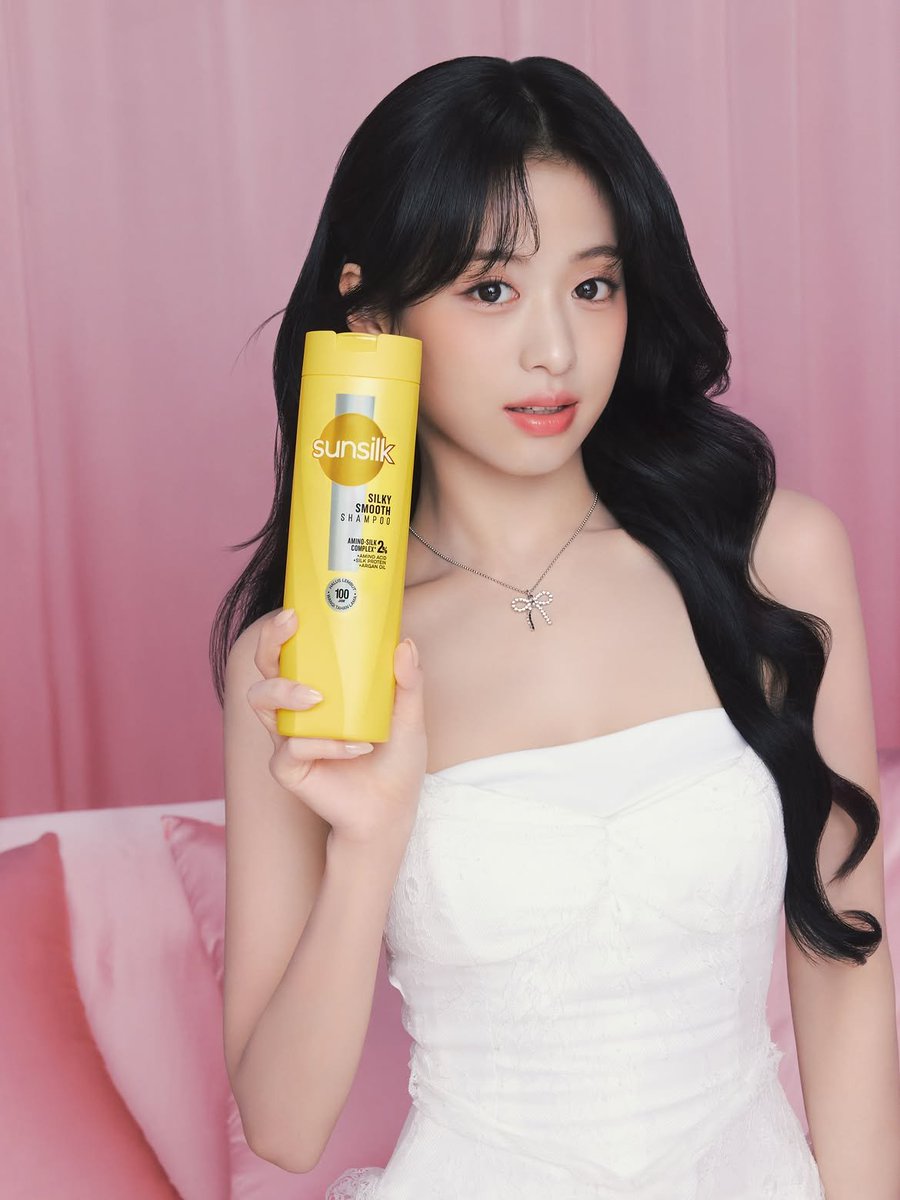 ahyeoniie's tweet photo. Sunsilk x BABYMONSTER 💛🤍

#AHYEON #아현 #郑雅贤 #アヒョン
#BABYMONSTER #베이비몬스타 https://t.co/RLhr1PxS78