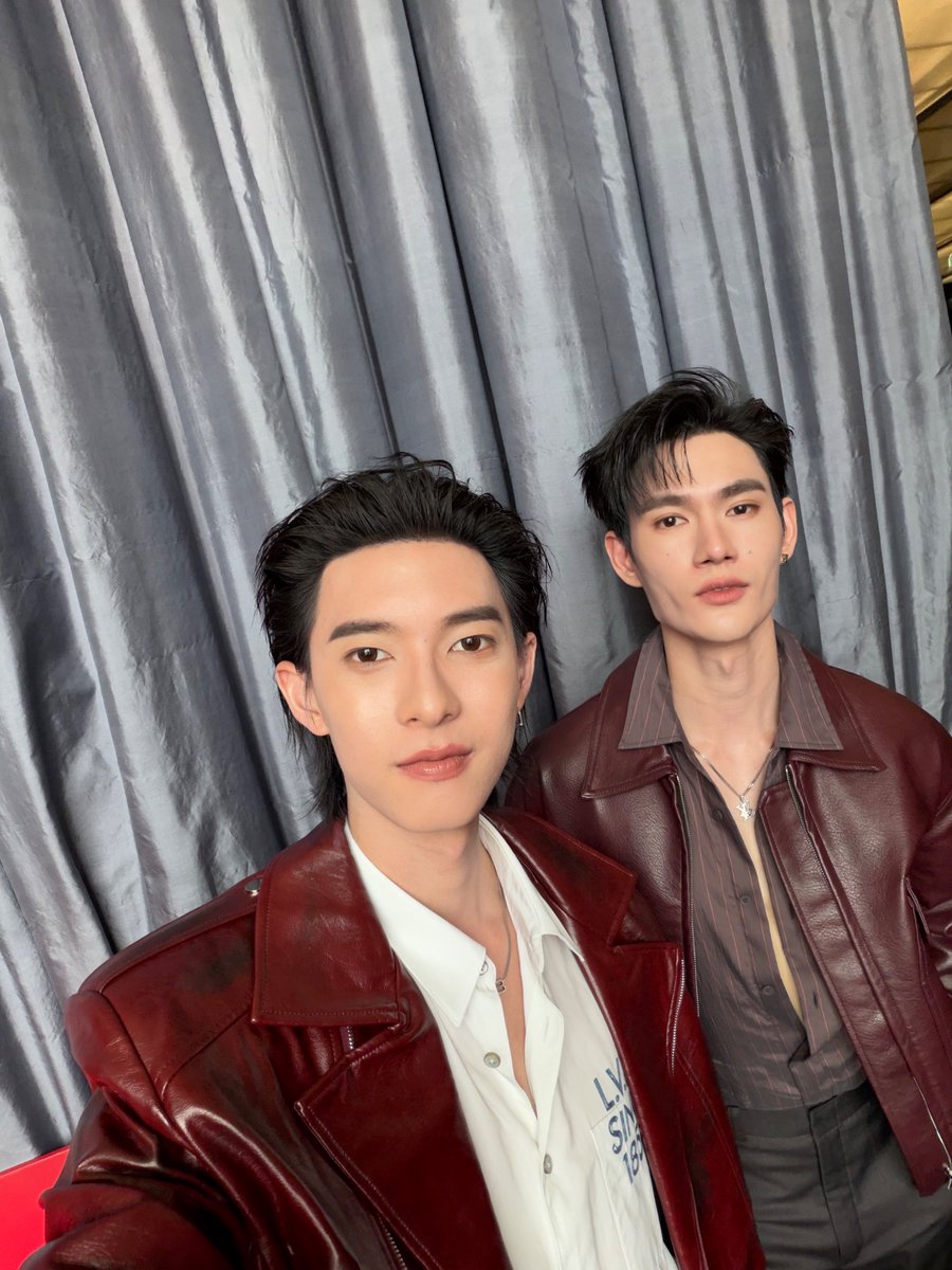 TrueMoveH's tweet photo. 4 รูปแรกด้วย iPhone18 Pro ✨

TRUE5G IPHONE18PRO POOHPAVEL  #Truedtac5Gxpoohpavel #iPhone18ProXTruedtac5G #BESTwithTRUE5G #iPhone18Pro #โปรน่าล็อก #poohpavel https://t.co/8br6CIDkl5