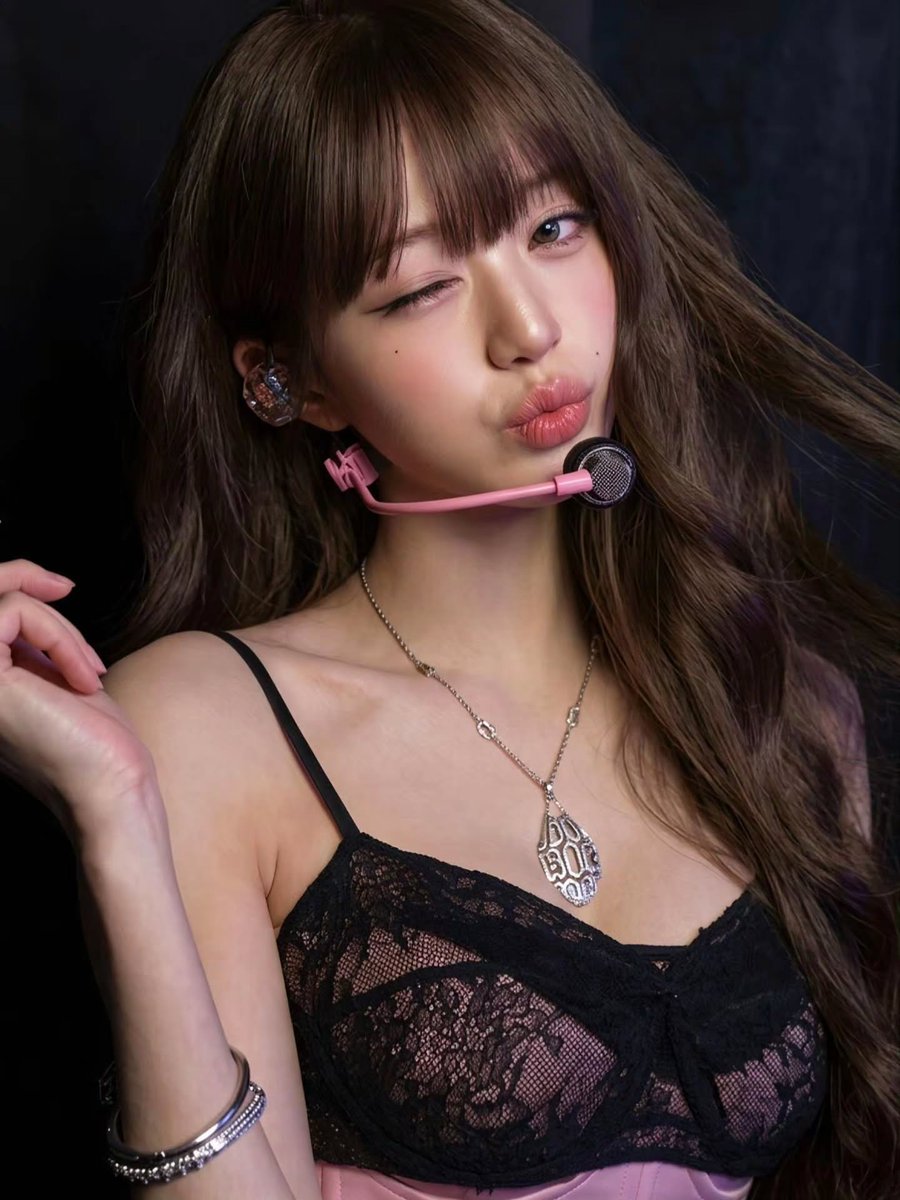 SantosAndy90016's tweet photo. Wonyoung Of IVE 😍🇰🇷🔥💝 https://t.co/ANq6F6vfiA