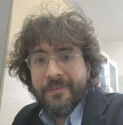 BioNature267094's tweet photo. Questo e' Nicola Cocco, l'infettivologo promigranti al quale la Procura contesta l'associazione a delinquere quale presunto coordinatore della rete di medici che redigevano falsi certificati medici. https://t.co/VJB7MuaQL0