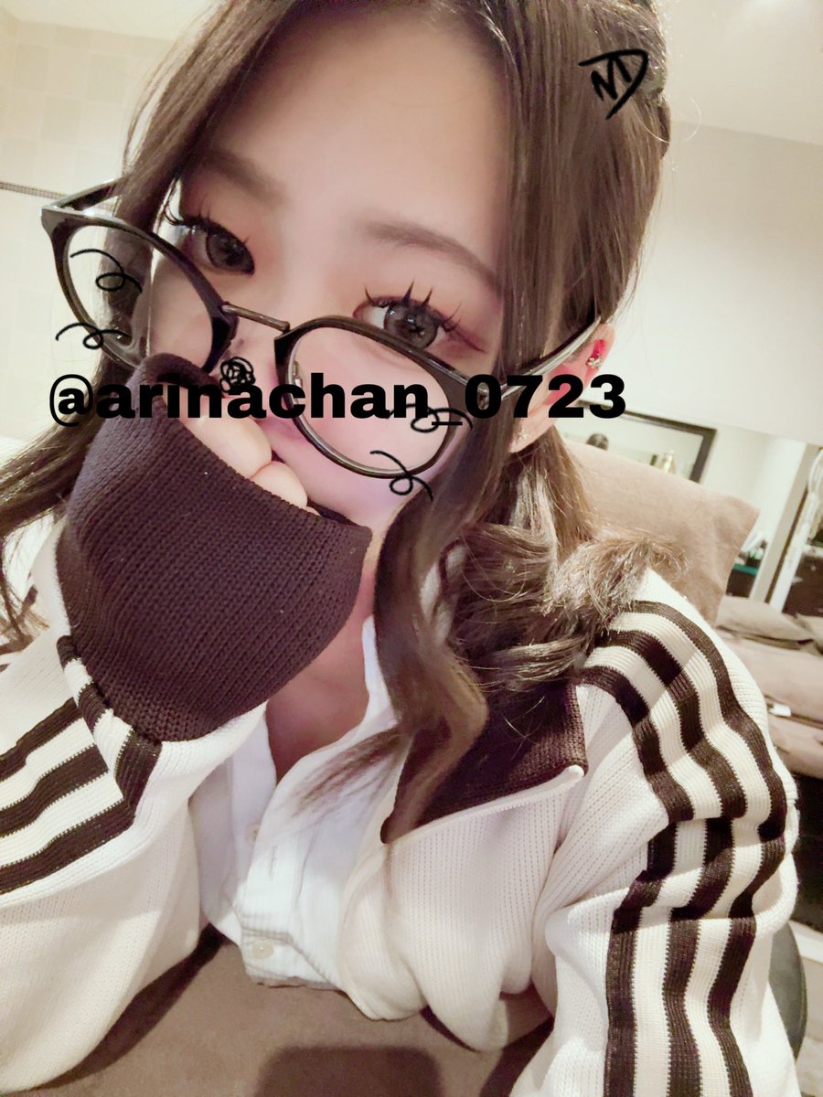 arinachan_0723's tweet photo. シルバーウィーク

22日急遽出勤します💫✩.*˚

10:30-16:00です💭ྀི💞

ありな

 #雄琴  #秘書コレクション  #ありな日和 https://t.co/tMkiHUshmV