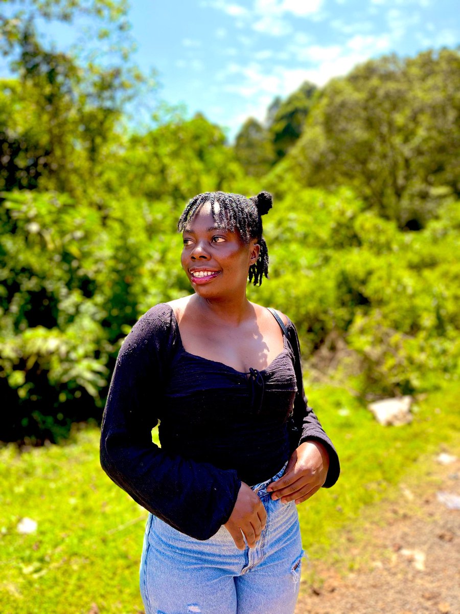 MaryKwamboks's tweet photo. Grateful for life, love &amp; laughter. Here’s to another trip around the sun ☀️ Happy Birthday to me💐🎂 ❤️❤️ https://t.co/orqPdgwUyT