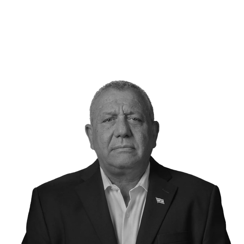 perez_gilad's tweet photo. Vanaf vandaag lanceer ik de verkiezingspagina op mijn eigen website: https://t.co/RjG2Cm46kO. Daar vindt u profielen van de vier koplopers en nieuwsverhalen over de campagne. Ook links naar verhalen in internationale media en partijbeschrijvingen zijn hier te vinden. https://t.co/SdRoGyYKD5