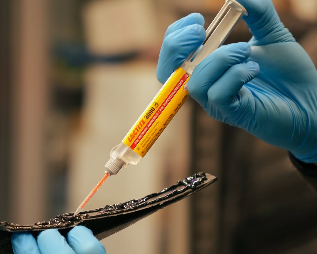 MarkettaHekzp's tweet photo. Loctite has been a valued sponsor for years, providing top-tier adhesives that help us maximize the performance of our Mono and Aero packages. https://t.co/jeaq0TAaND