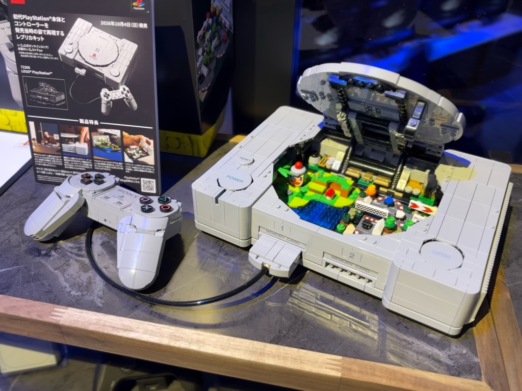 LEGO_Group_JP's tweet photo. 10/4発売 レゴ®︎PlayStation™︎が、「TOKYO GAME SHOW 2026」にて初お披露目👀

#レゴ
#プレステ
#PlayStation
#TGS2026 https://t.co/kDwE9XasjF
